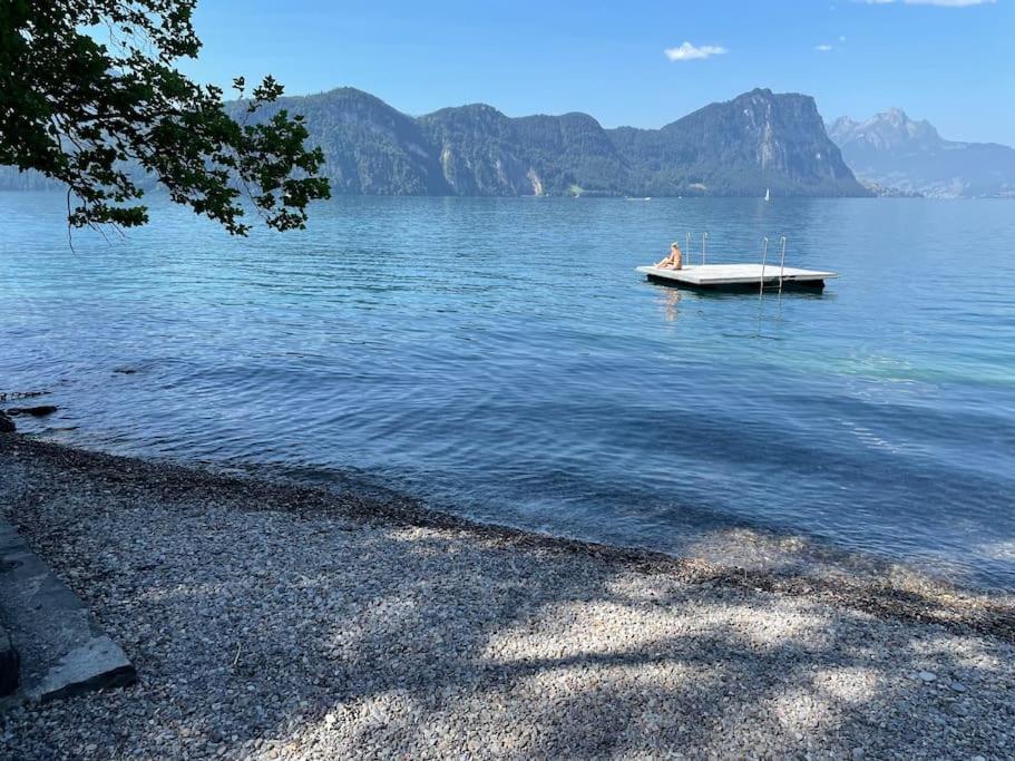 Villa Bootsmann Mit Spektakulaerer Seesicht Nahe Badestrand Vitznau Eksteriør bilde